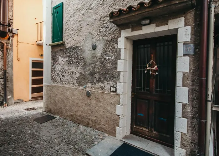 La Casa Sull'isola Pescatori ستريزا